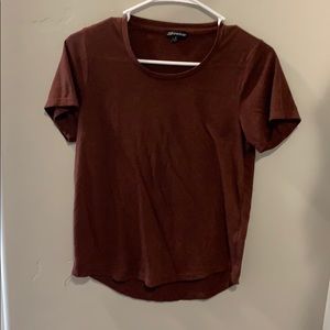 Maroon t-shirt
